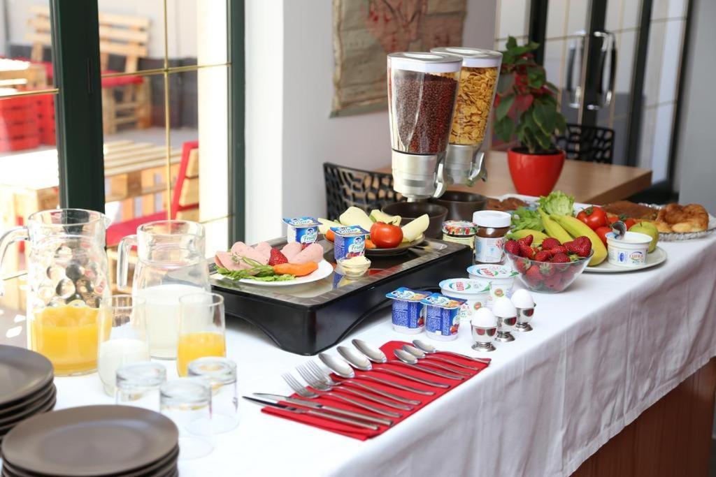 Hotel Rimini Tiranë Ngoại thất bức ảnh