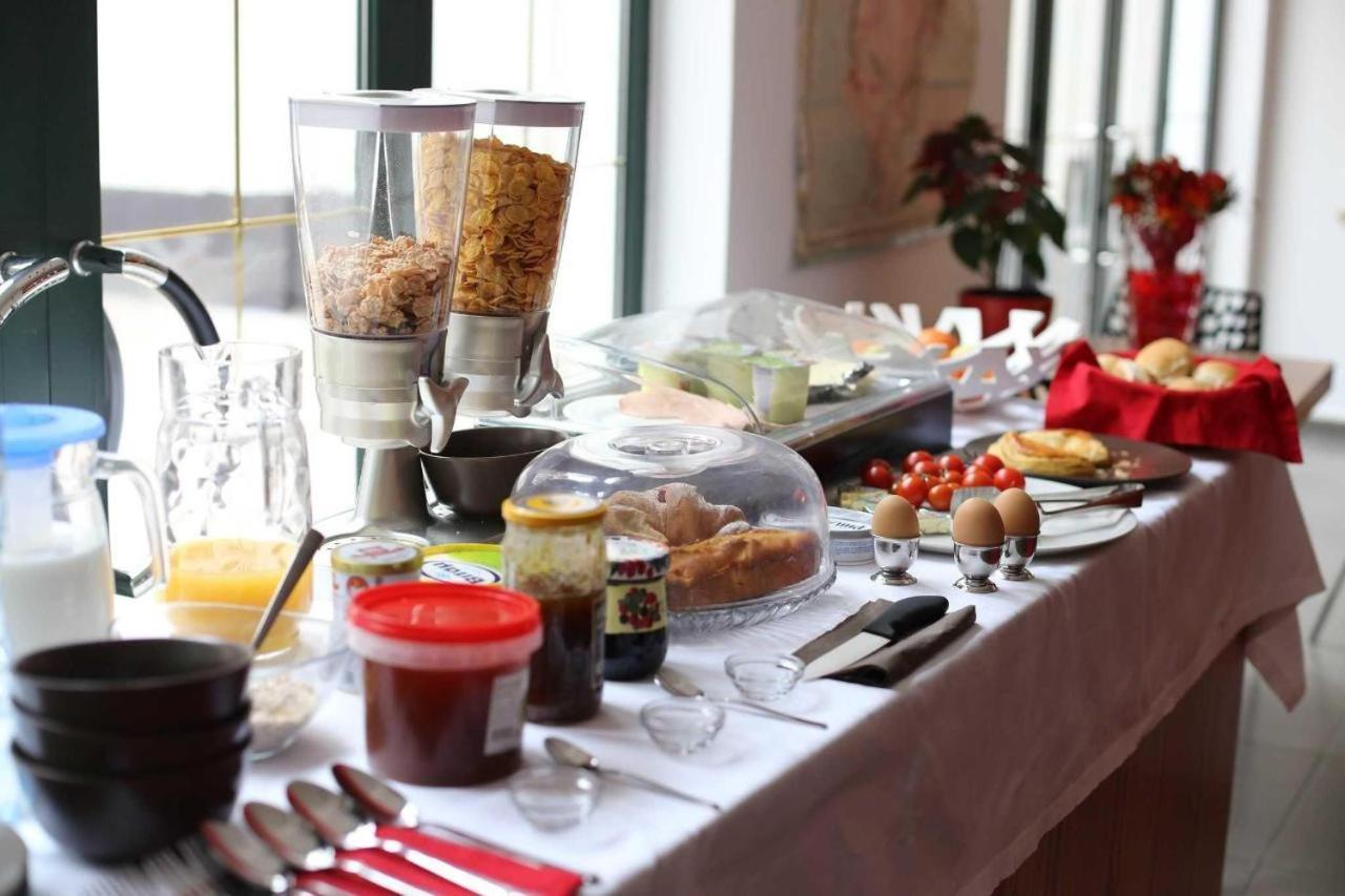 Hotel Rimini Tiranë Ngoại thất bức ảnh